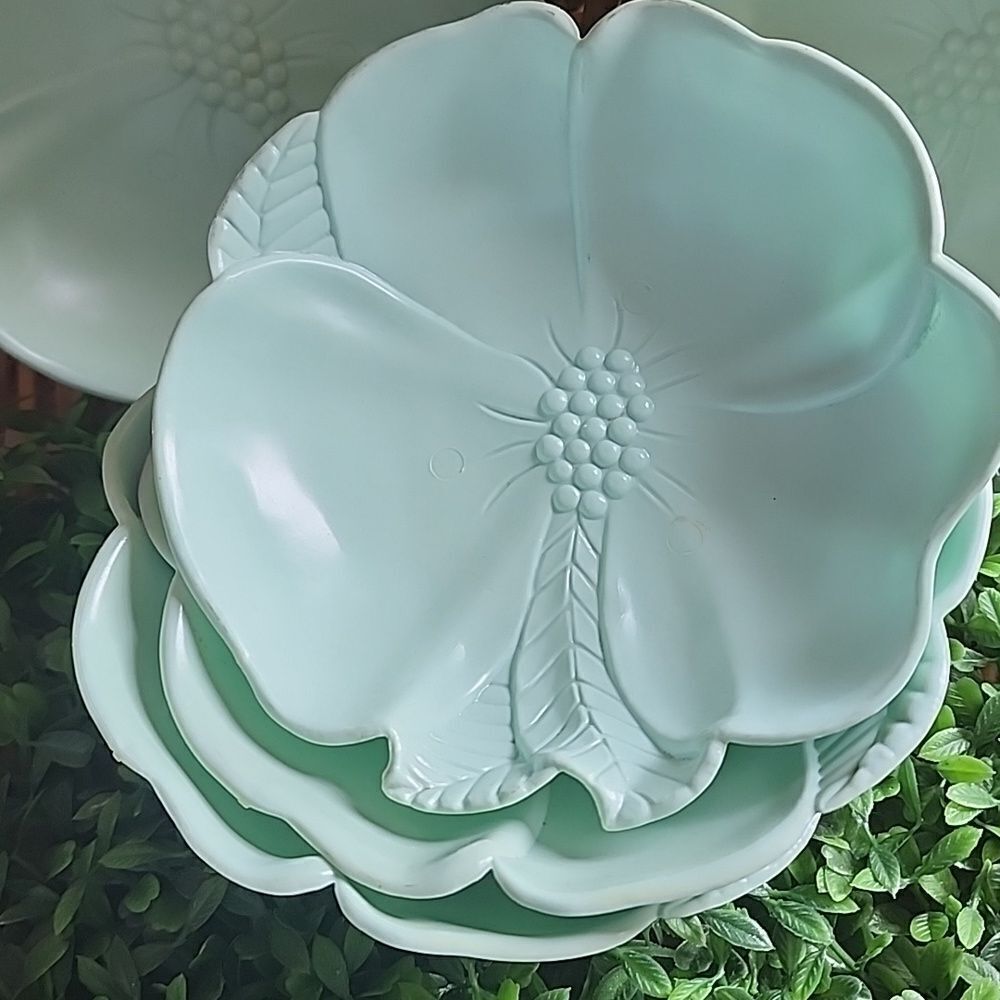 Vintage Mint Green Hofman Insustries Molded Plastic Salad Bowls Tropical